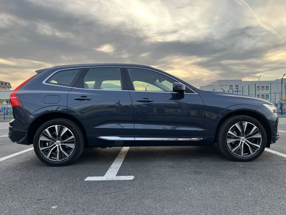 Volvo XC60 II [2017 - Prezent] B4 MHEV Inscription 2021