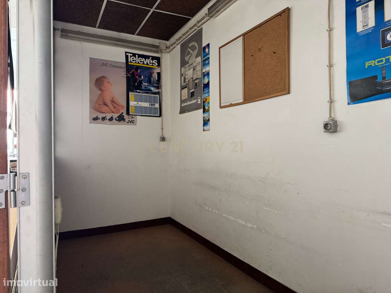 Duas Lojas, Um Só Investimento: 175 m² com Escritório + Armazém - Grande imagem: 5/11