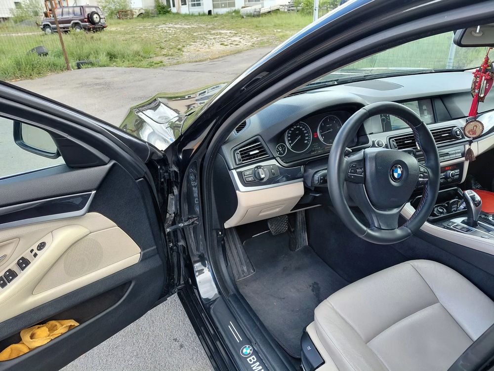 BMW 5 Series F10/F11/F07 [2010 - 2017] 530d xDrive Aut. 2012