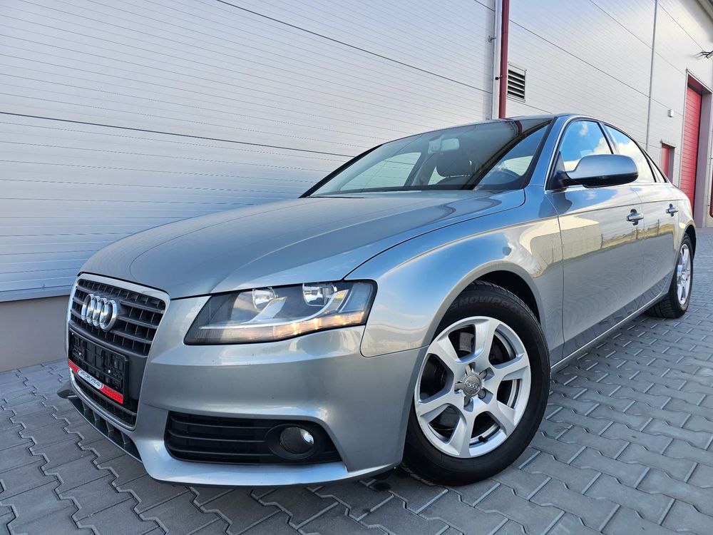 Audi A4 B8 2.0 TDI DPF Ambition 2011