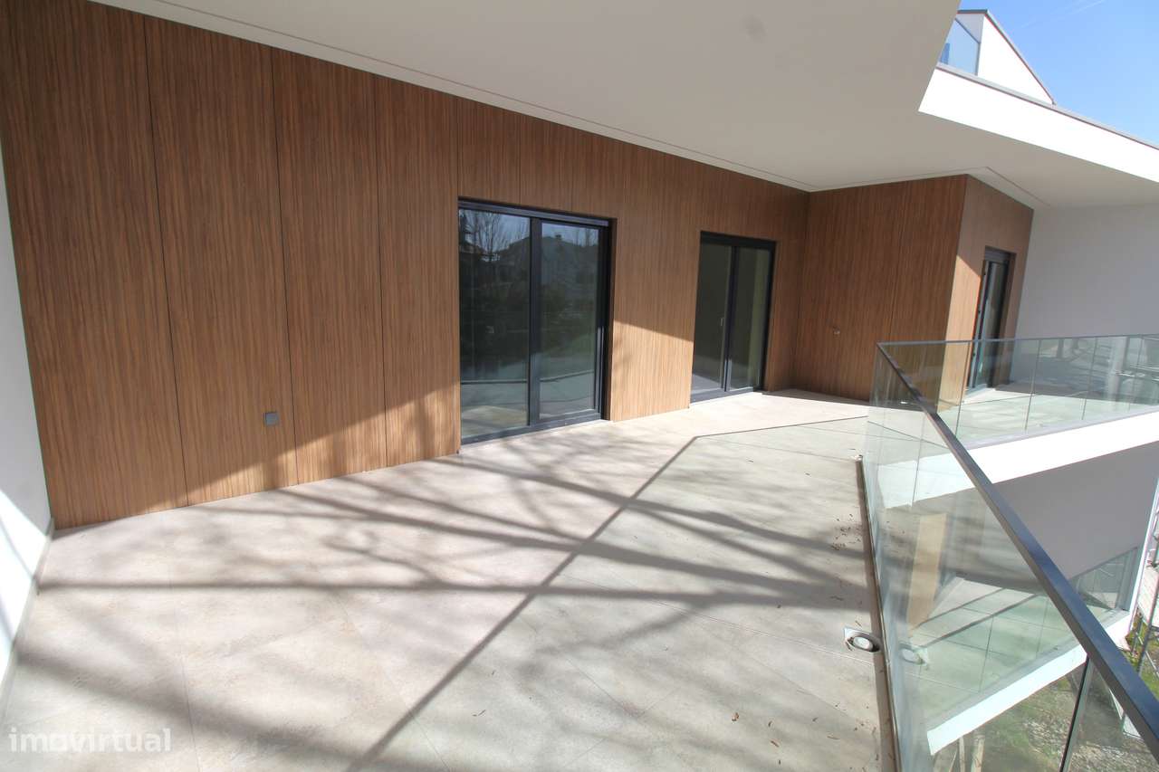 Luxuoso T3 Duplex em Viseu-18