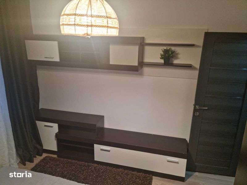 Inchiriez apartament 3 camere central - Imagine principală: 5/8