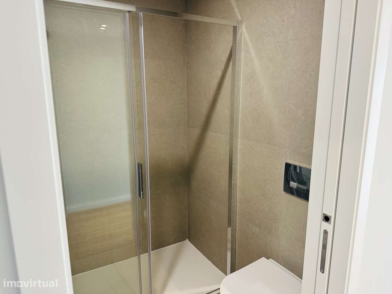 T2 luminoso com 2 estacionamentos (última fração disponível)-16