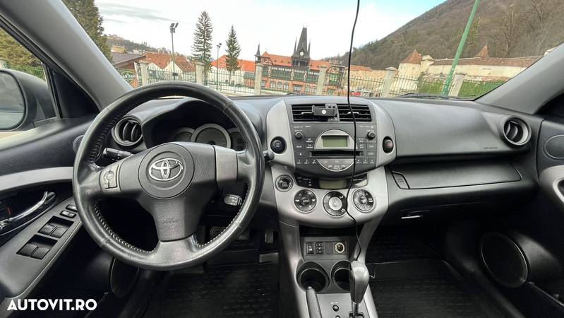 Toyota RAV4 2.0 Aut Luxury - 7