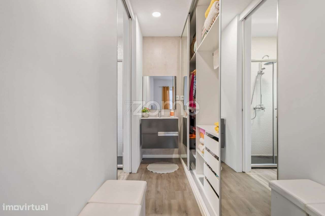 Moradia T3 em Santo António | Conforto, Localização e Estilo de Vid...-16