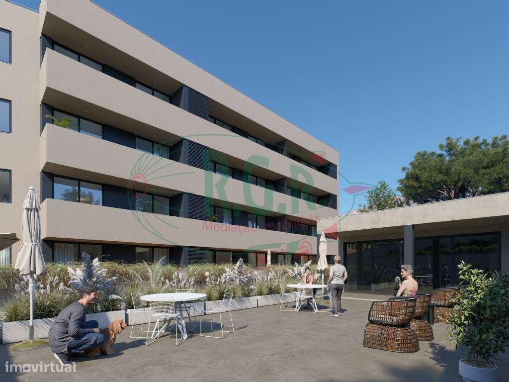 Apartamento T3 Condomínio Fechado Piscina - Próximo Praia-11