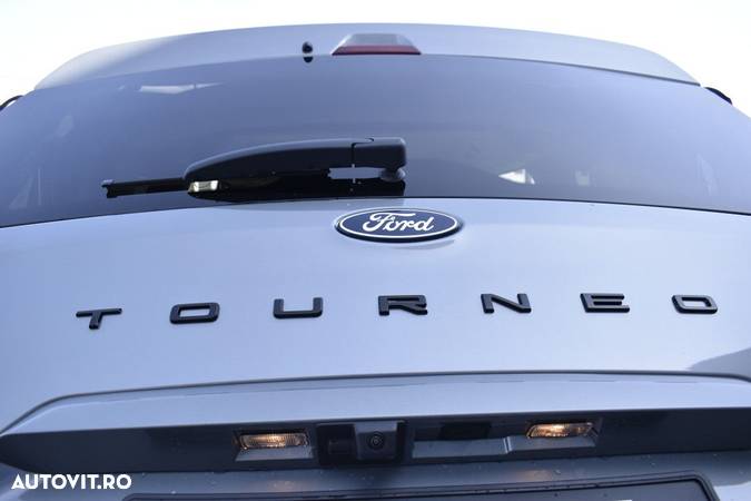 Ford Tourneo Courier - 17