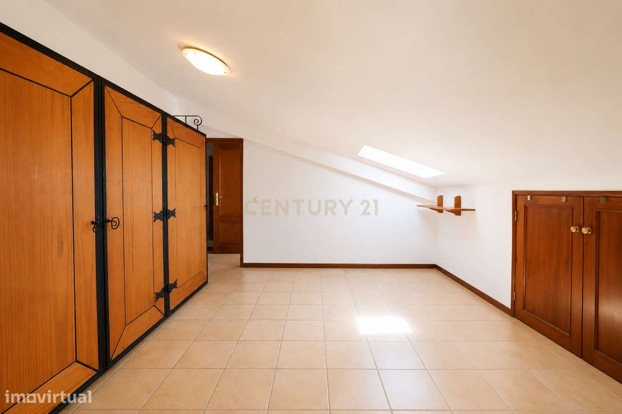 T5 ou T2+3 Duplex: Habitação Própria ou Investimento-14