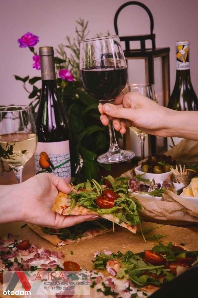 Przestronny lokaly na Starym Mieście za odstępne !-15