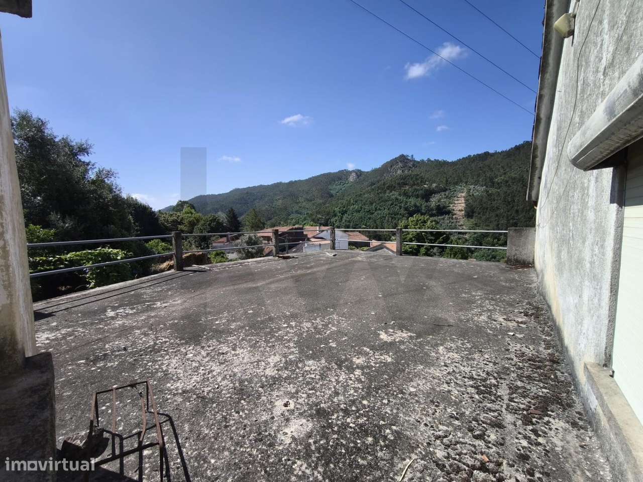 Moradia para recuperar em Casal de Santo Amaro - Penacova-6