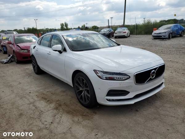 Volvo S90 T5 Momentum - 2