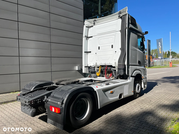 Mercedes-Benz Actros - 4