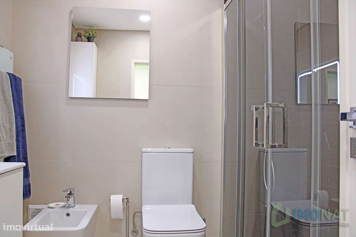 2 Apartamentos ,  T 2 + T 1-26