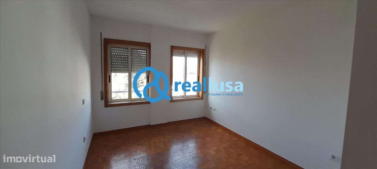 Apartamento T2 c/ garagem Baguim do Monte Gondomar-9