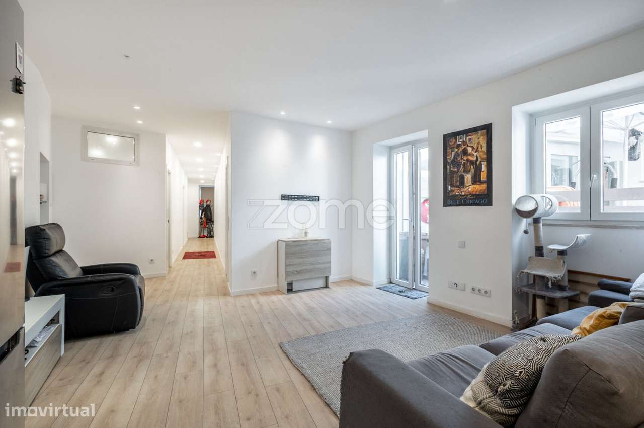 Prédio com grandes áreas no Centro de Leiria-5