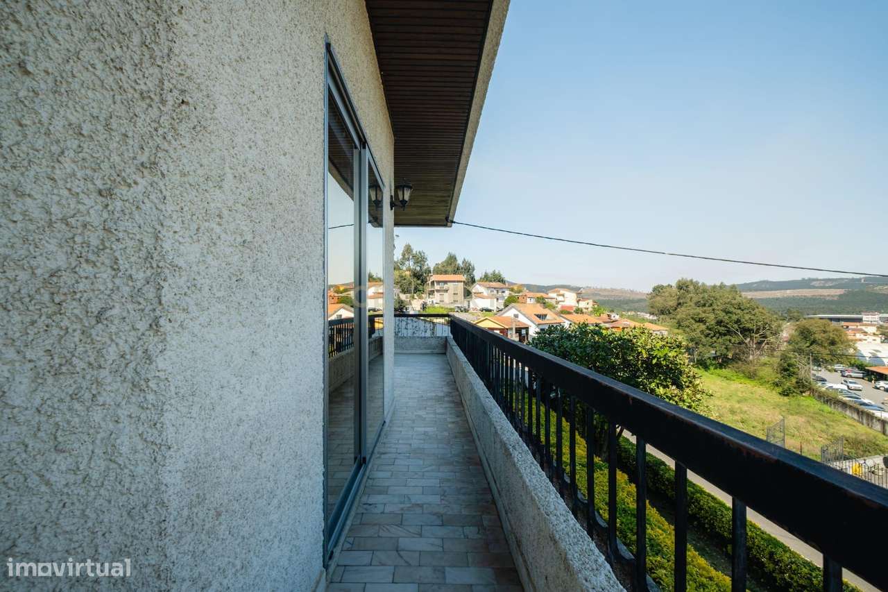 Excelente moradia T3 situada em São Pedro da Cova, Gondomar-31