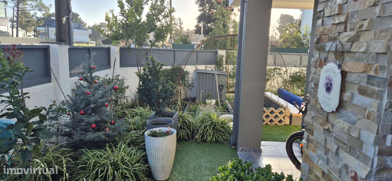 Moradia T3 com piscina, jardim e acessibilidade - Grande imagem: 5/33