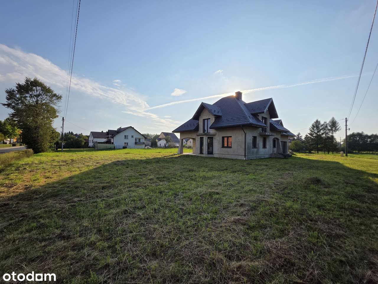 Nowoczesny dom w Pogórskiej Woli – 212 m², 12 arów, spokojna okolica! - Pełny obrazek: 4/20