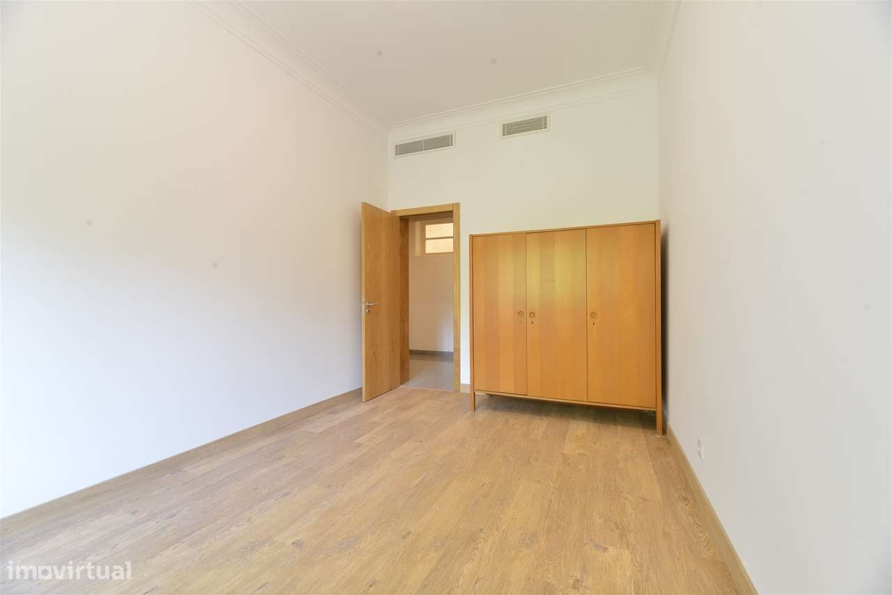 ApartamentoT5 para arrendamento no coração de Lisboa - Grande imagem: 5/53