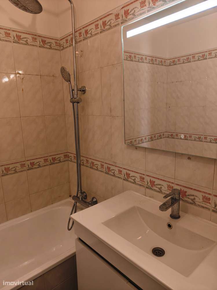 T2 Sintra-Tapada das Mercês, totalmente remodelado, boa oportunidade.-20