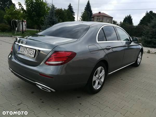 Mercedes-Benz Klasa E 200 d 9G-TRONIC - 4