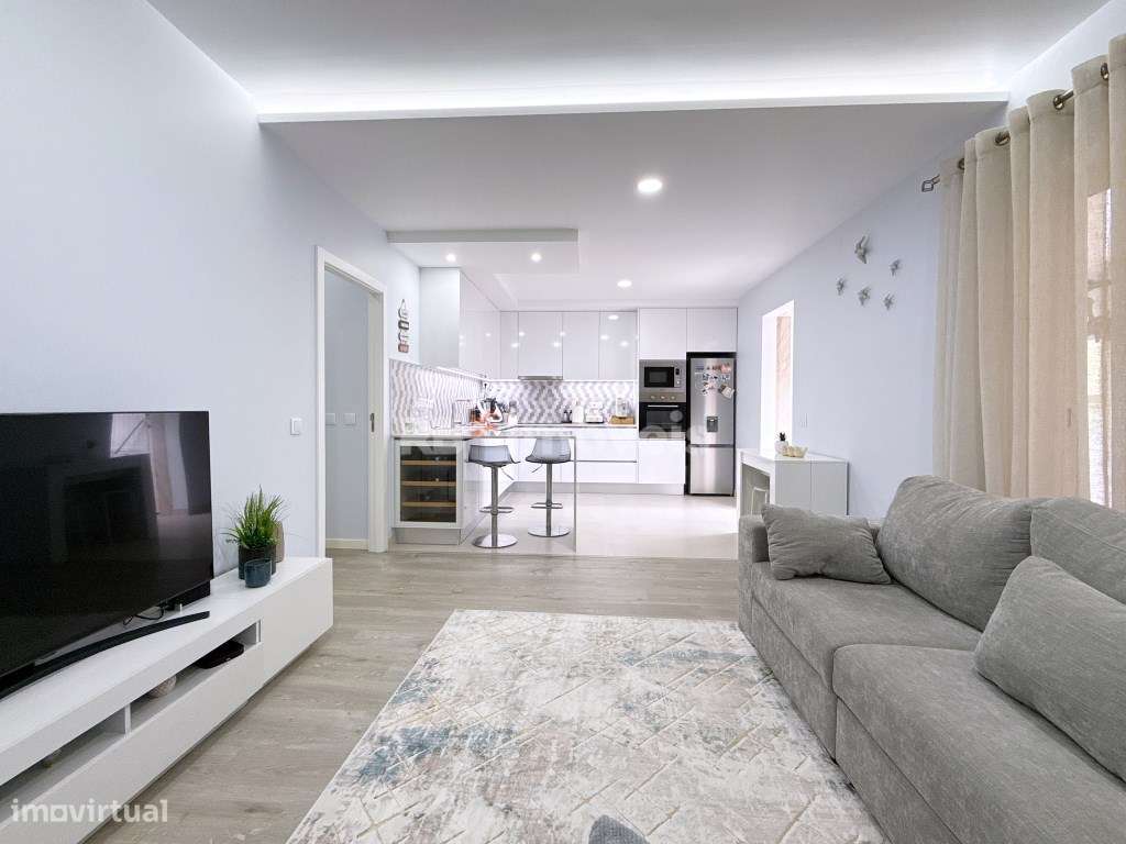 Apartamento T2 totalmente renovado, perto da estação ferroviária-13