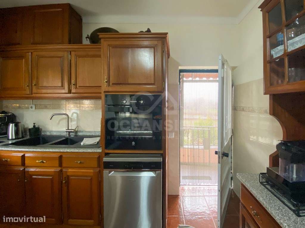 Moradia Independente Em Escalos De Baixo-9