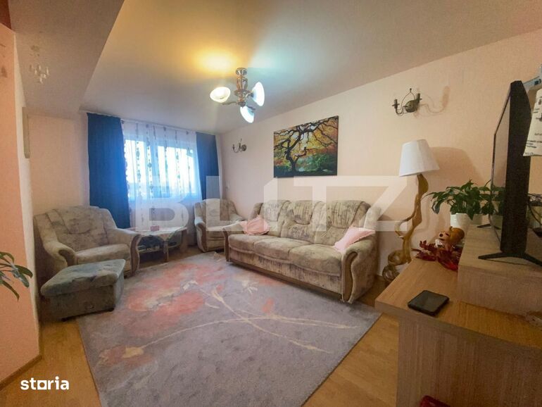 Apartament 4 camere, 94 mp, semidecomandat, localitatea Cisnădie