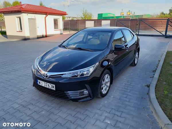 Toyota Corolla 1.6 Comfort - 11