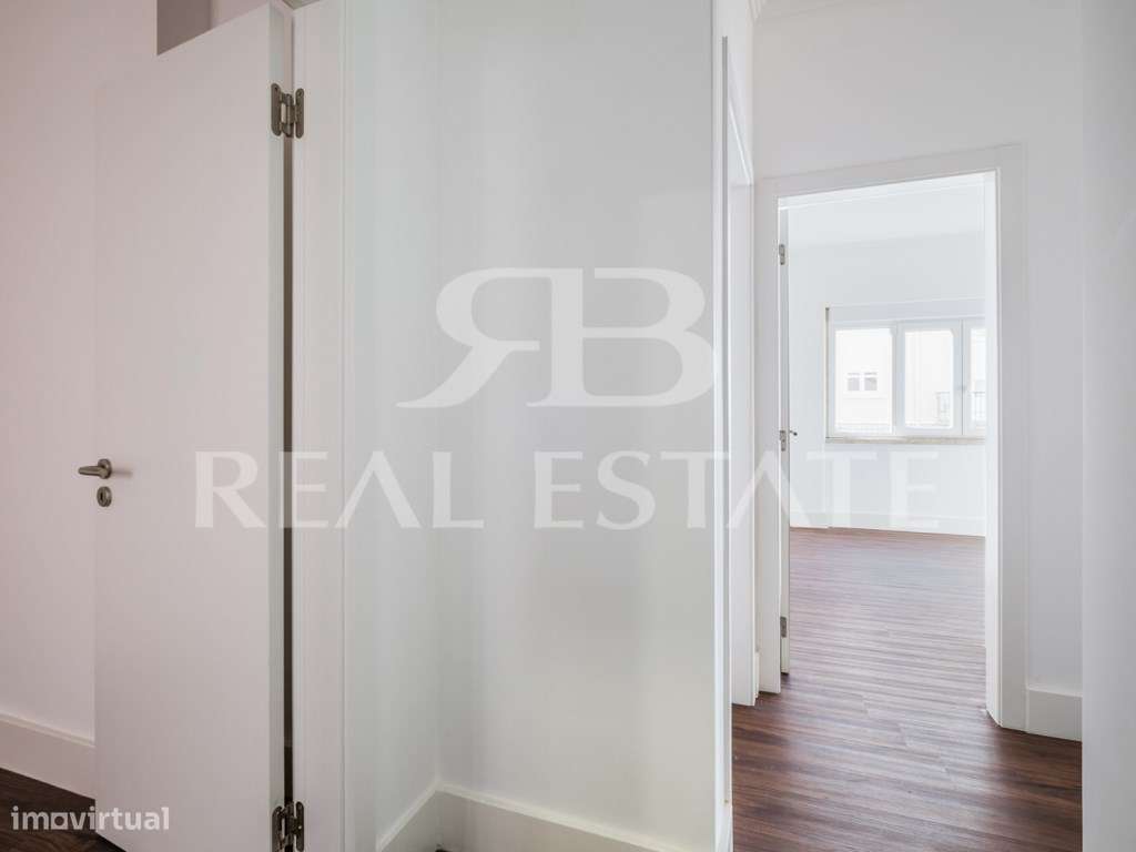 T3 com 1 suite - Renovado em CAMPO DE OURIQUE, ao lado do Jardim da...-11