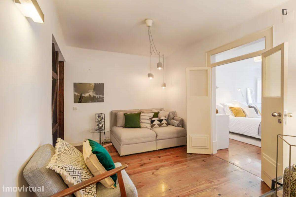Apartamento com 1 quartos - localizado em São Bento Lisbon - Grande imagem: 4/9