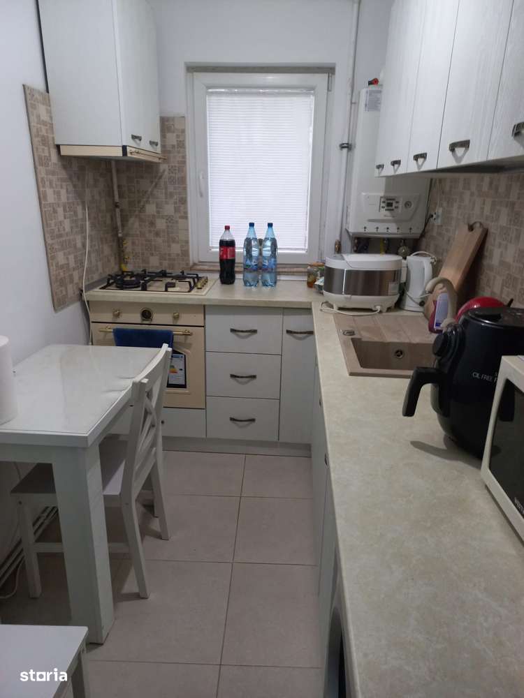 Vand apartament 2 camere Gaesti - Imagine principală: 3/6
