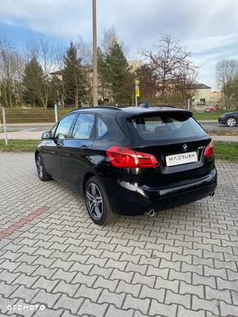 BMW Seria 2 220d Active Tourer Sport Line - 3