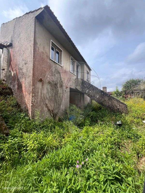 Moradia T2 para venda-5