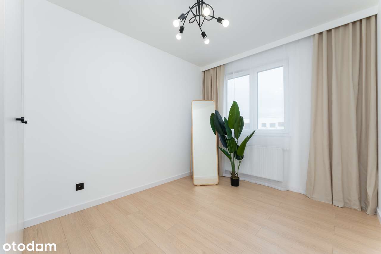 Jasny 4 pok. apartament z garderobą - nowe bud.-13