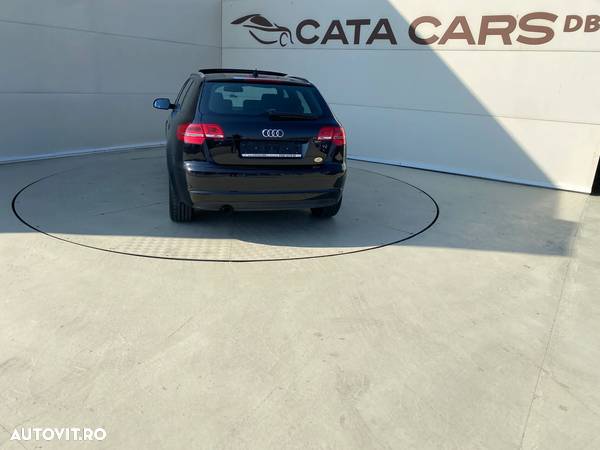 Audi A3 2.0 TDI Sportback DPF S tronic Ambition - 10