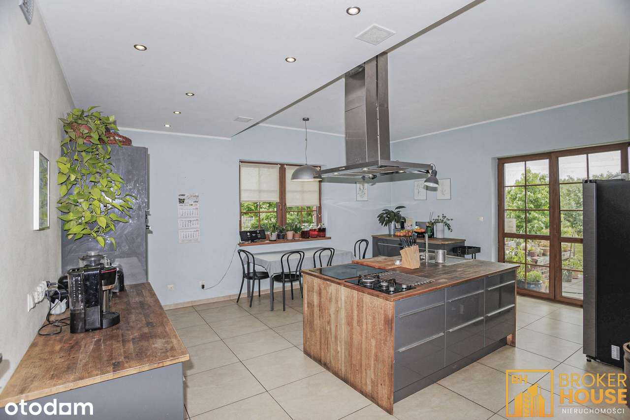 Wyjątkowy dom na dużej działce- Ciepielowice-8