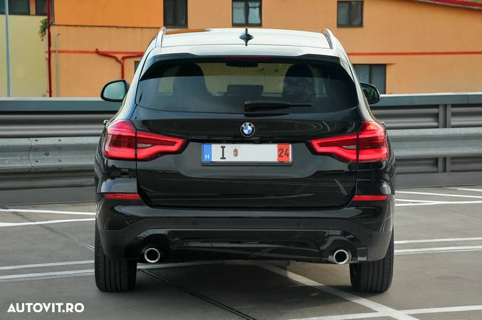 BMW X3 xDrive20d AT Advantage - 12