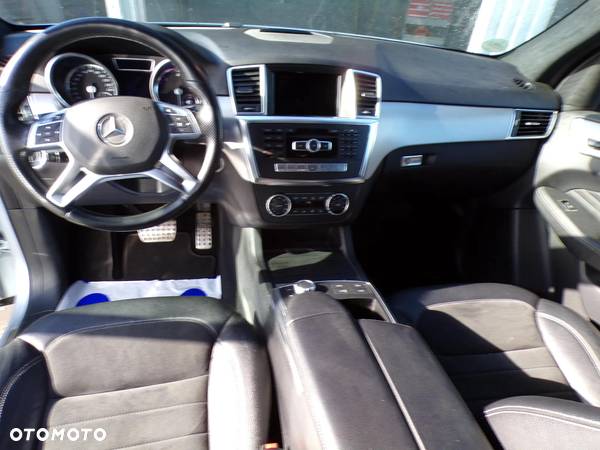 Mercedes-Benz ML 350 BlueTec 4-Matic - 10