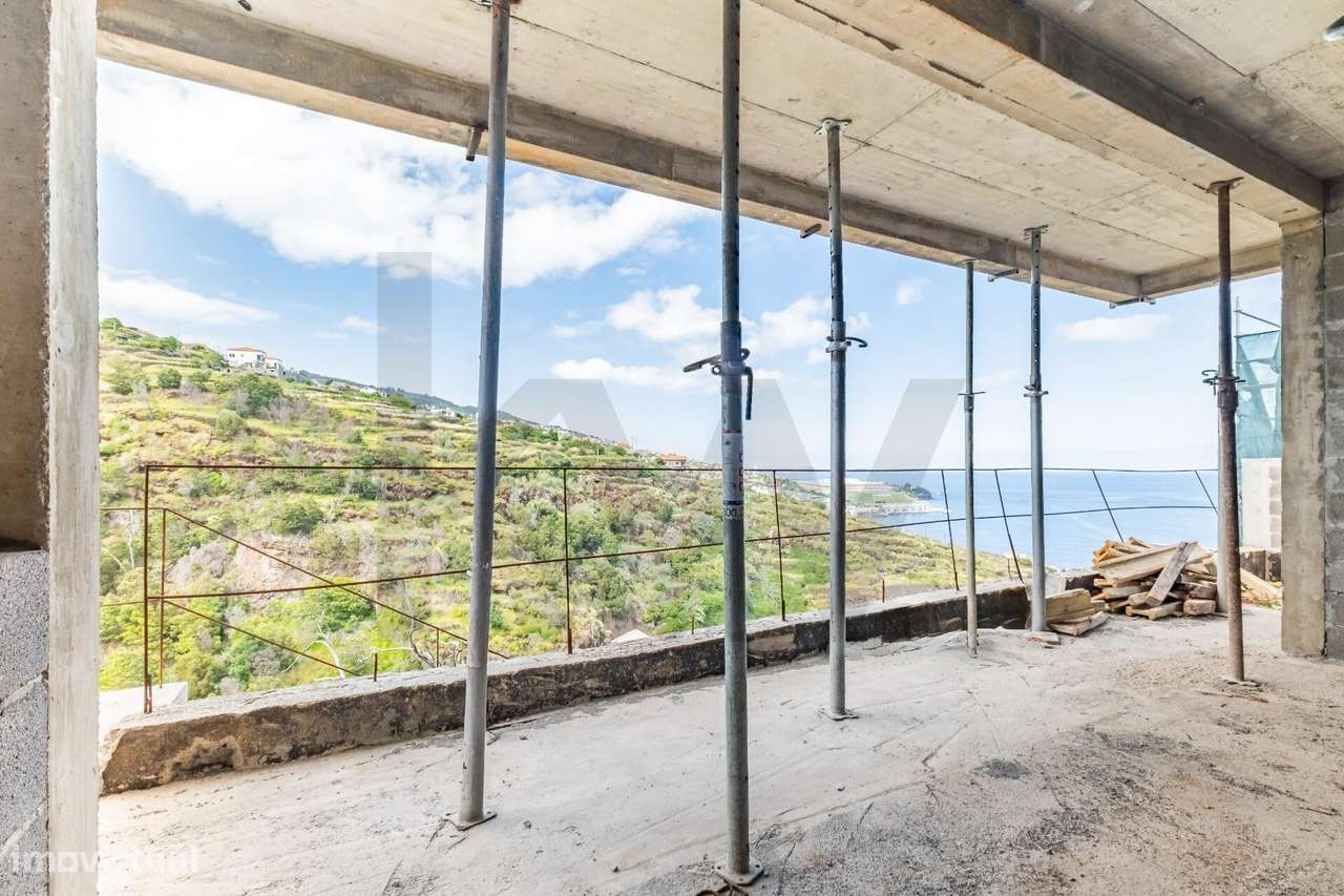 Moradia T3 Nova em Santa Cruz com Vista Mar Definitiva - Grande imagem: 5/28