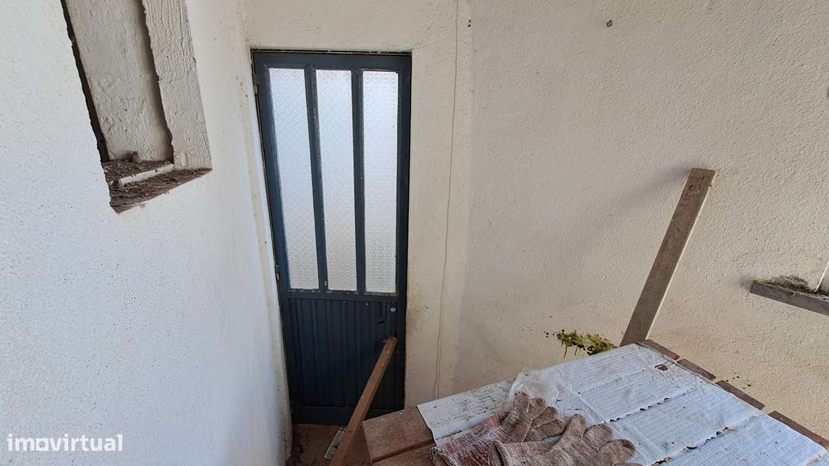 Moradia T3 - Bairro Norton de Matos - Com Projeto Aprovado-9