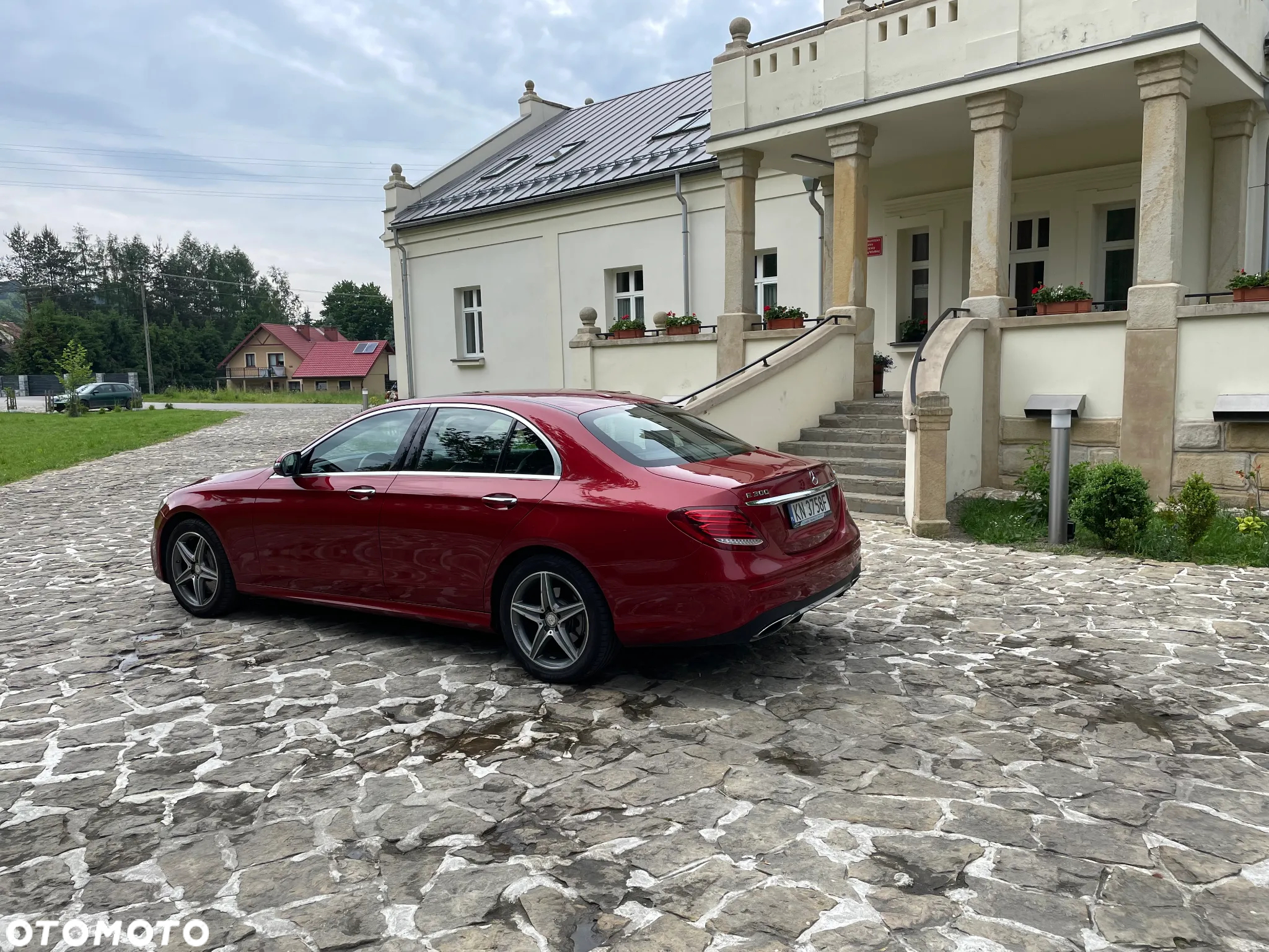 Mercedes-Benz Klasa E 300 9G-TRONIC - 12