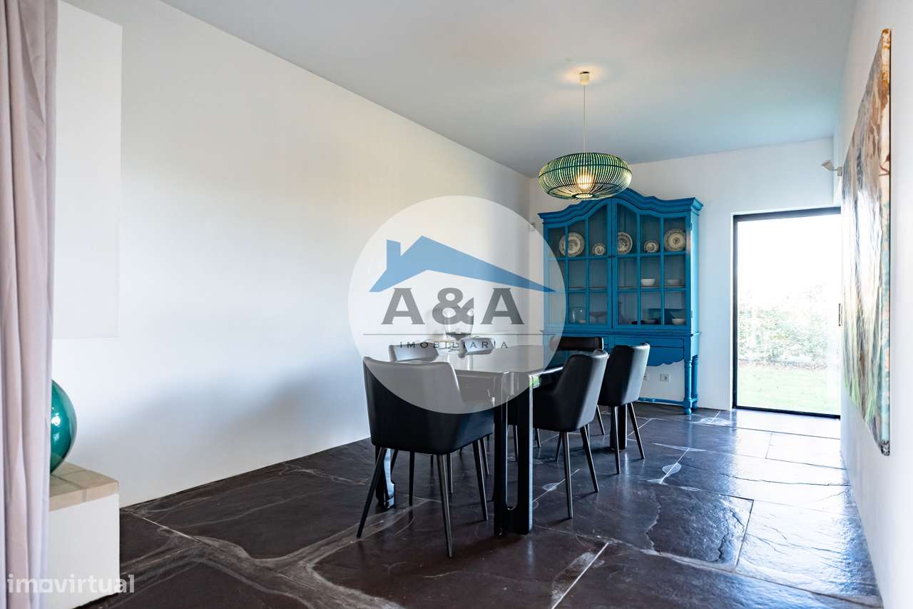 Villa Exclusiva de Arquitetura Contemporânea inserida na Natureza d...-18