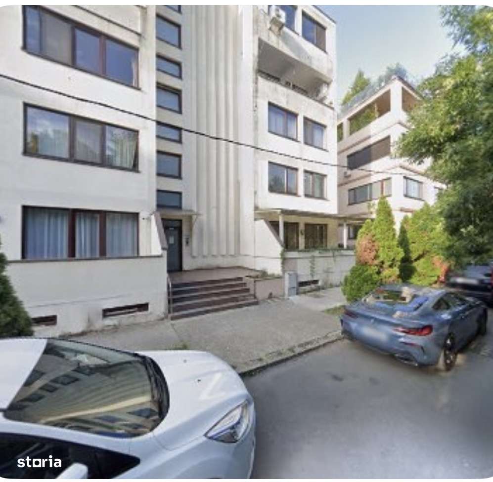 Apartament 4 camere Cartierul Francez Aron Cotrus
