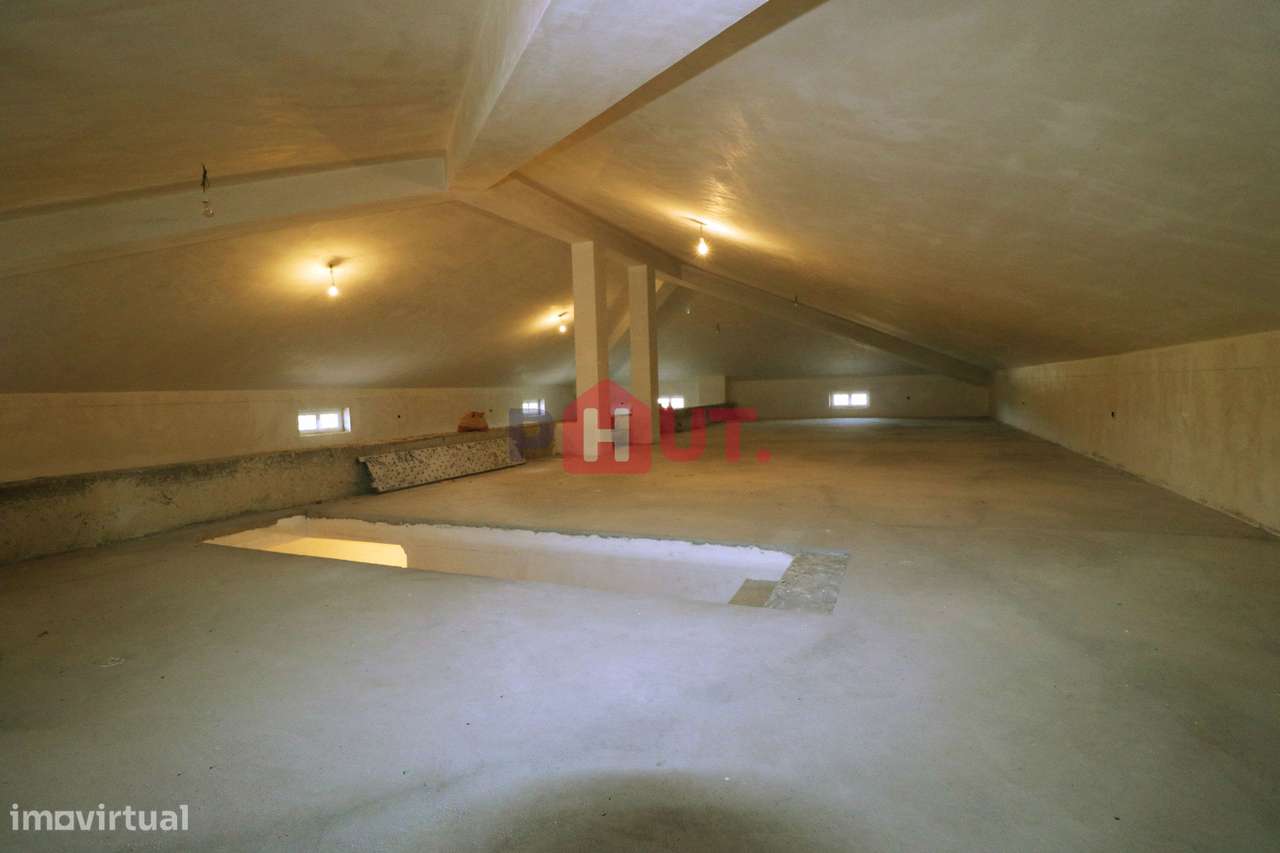 Moradia V4 c/ Piscina Bragança Oportunidade!!!-41