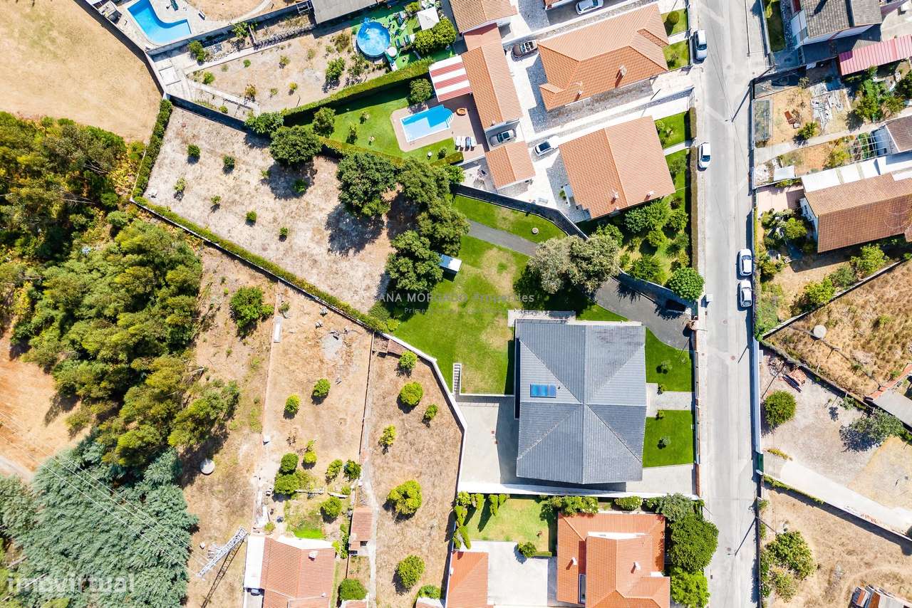 Moradia de Alto Padrão na Marinha Grande – Perto de Leiria e das Praia-3