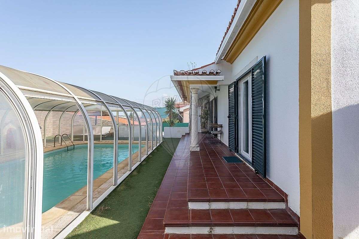 Moradia T4 para venda-7