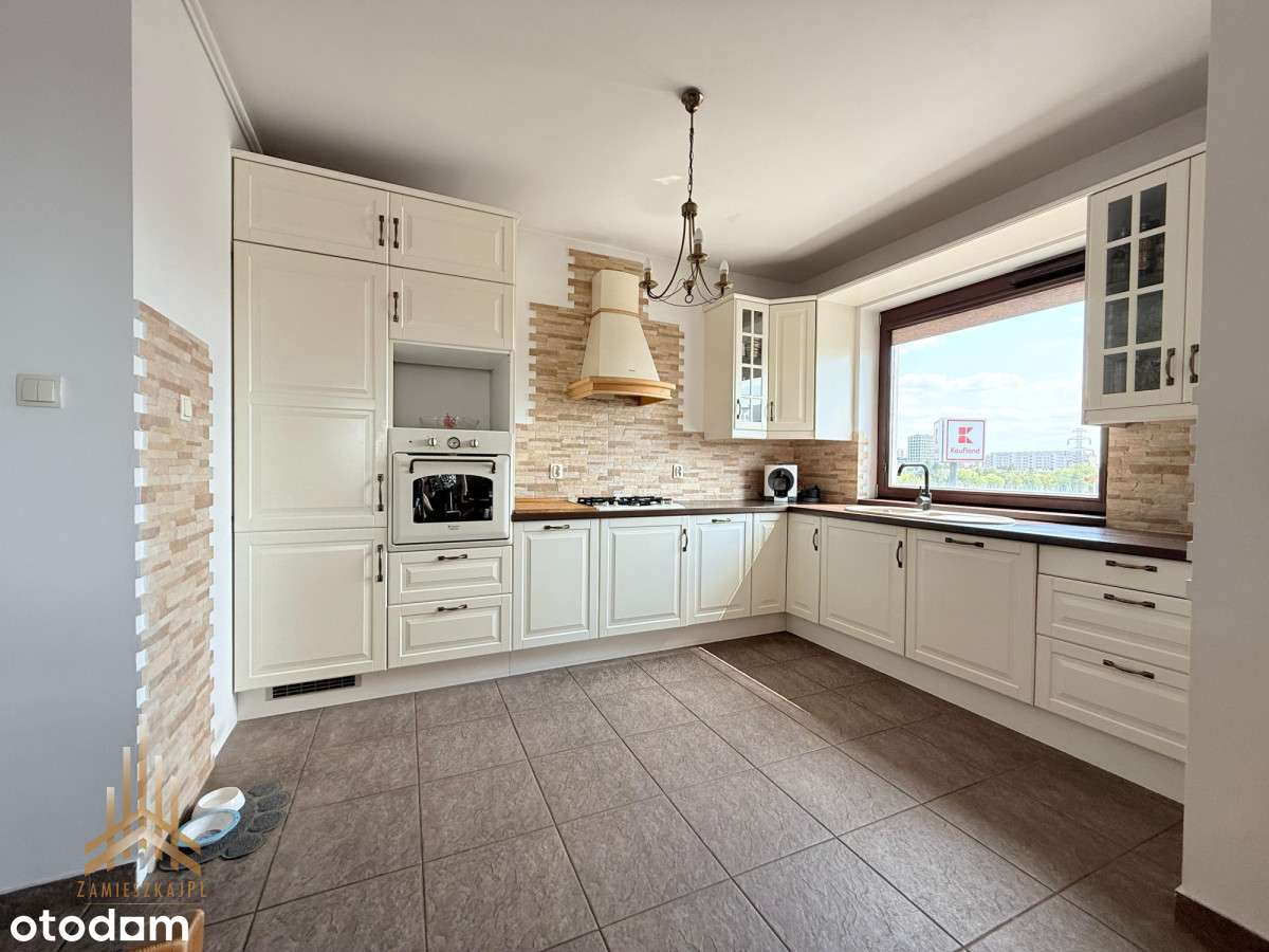 Batalionów Chłopskich/Lazurowa-> 2 poziomy + garaż-6