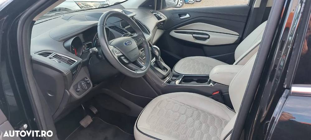 Ford Kuga 2.0 TDCi 4WD Powershift ST-Line - 7