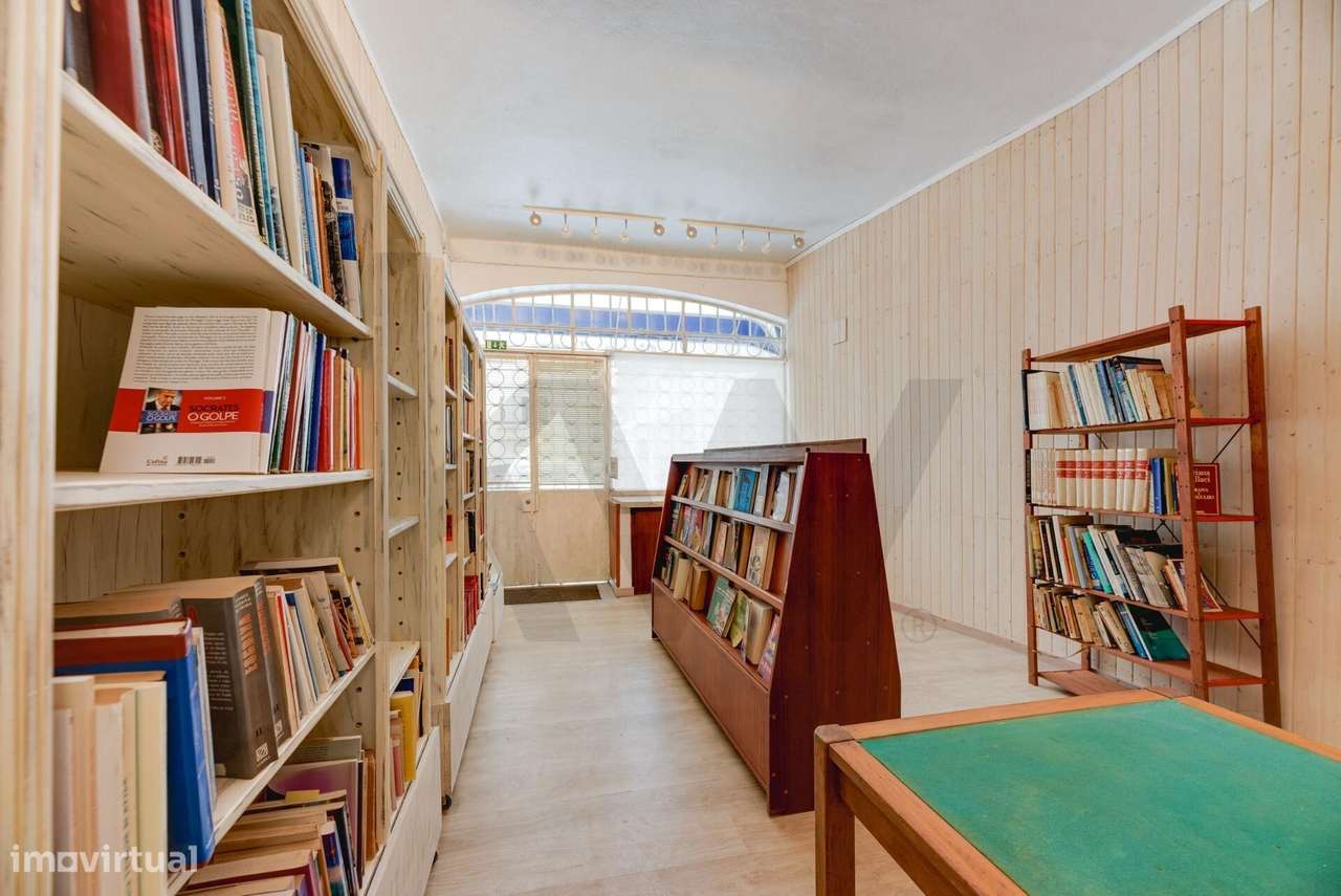 LOJA NO CENTRO DE SINTRA - Grande imagem: 3/17